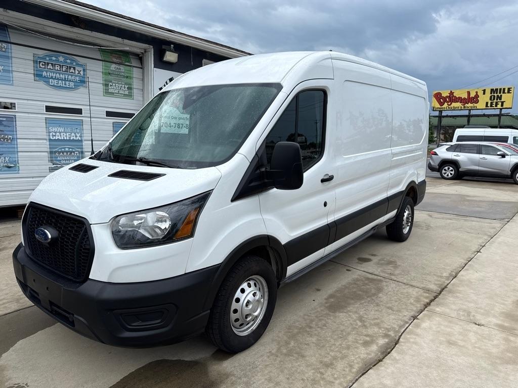 Ford Transit 250 Van Med. Roof w/Sliding Pass. 148-in. WB 2023