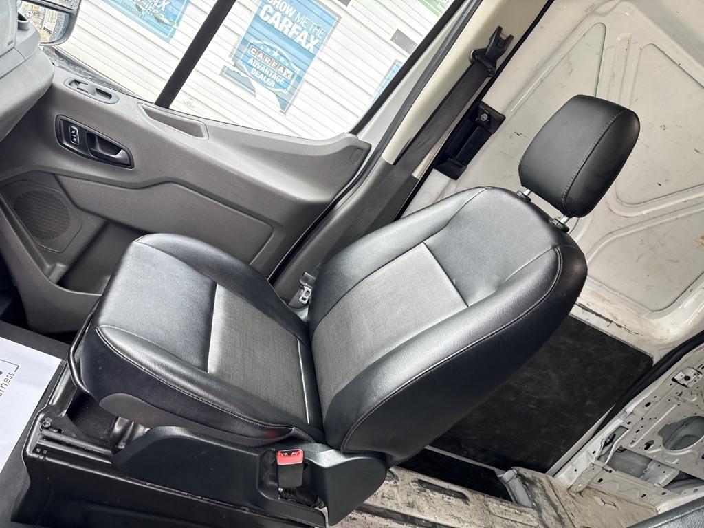Ford Transit 250 Van Med. Roof w/Sliding Pass. 148-in. WB 2023