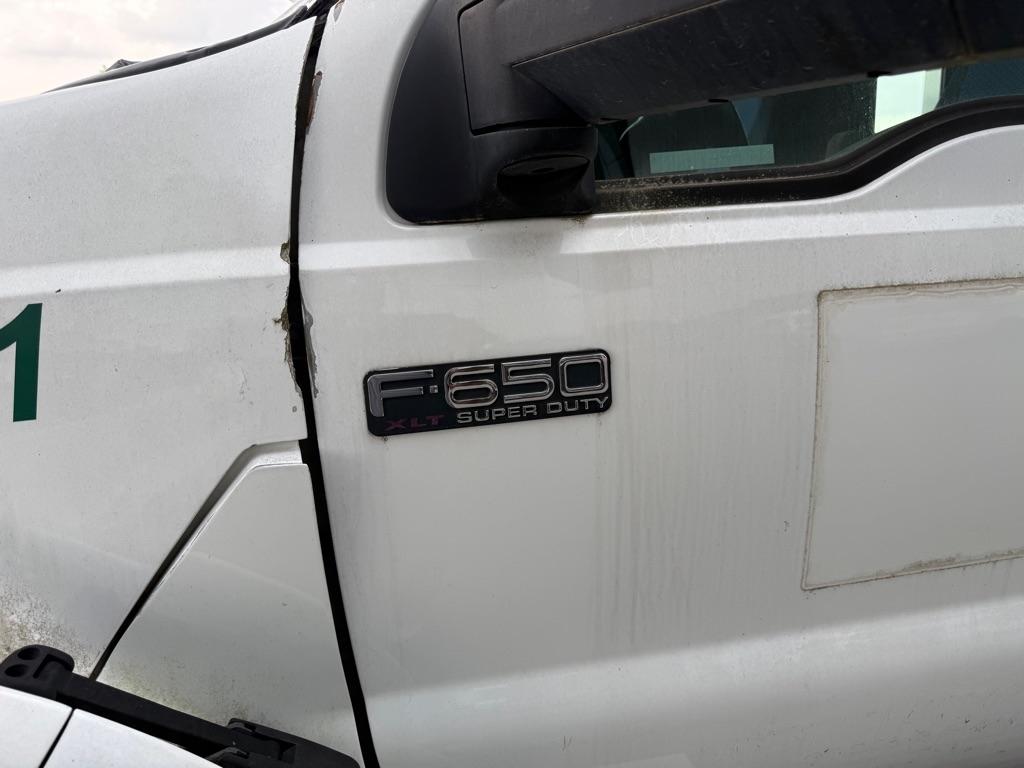 Ford F-650 Regular Cab 2WD DRW 2011