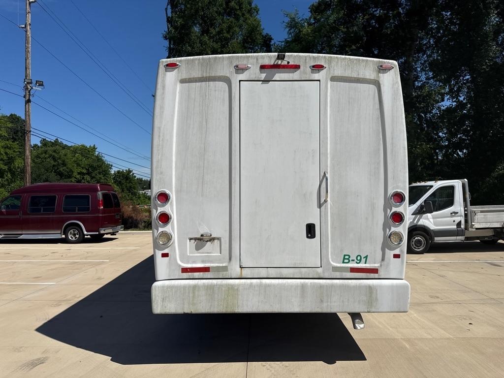 Ford F-650 Regular Cab 2WD DRW 2011