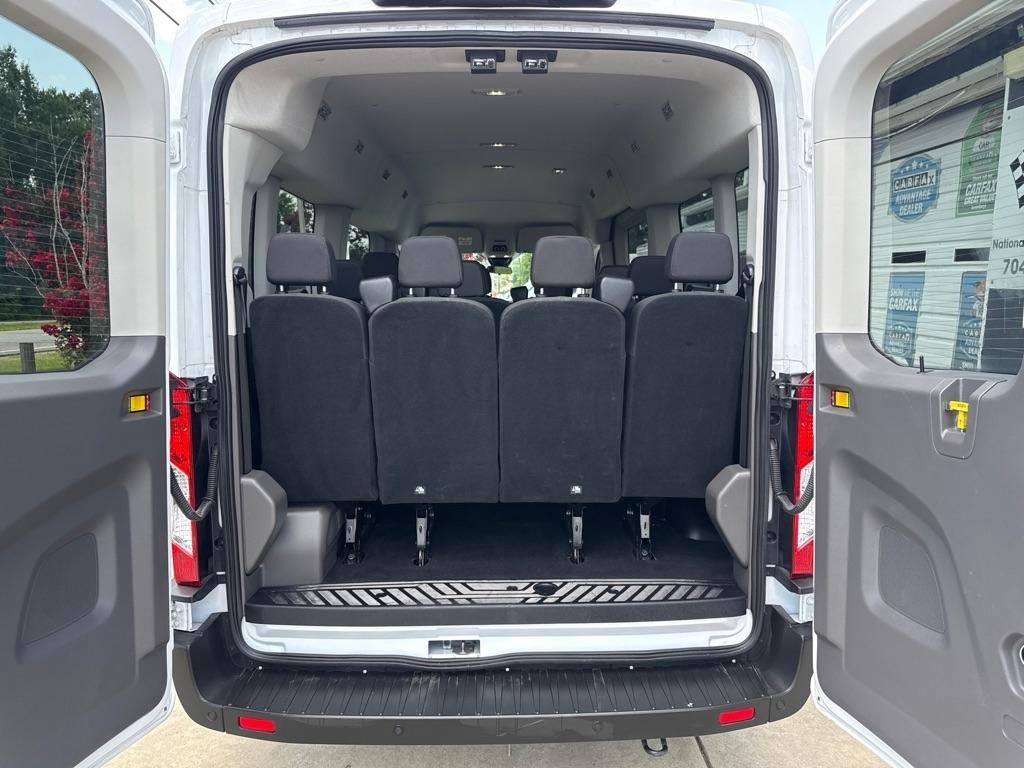 Ford Transit 350 Wagon Med. Roof XL w/Sliding Pass. 148-in. WB 2024
