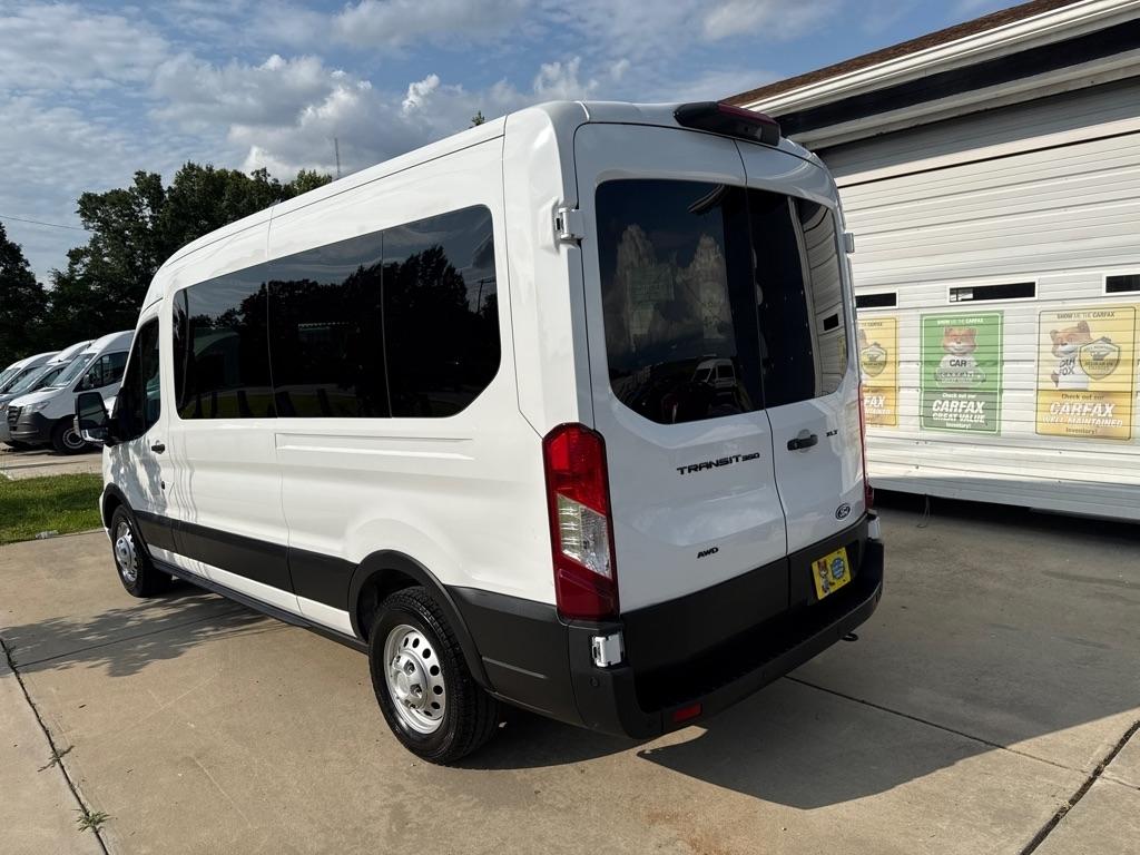 Ford Transit 350 Wagon Med. Roof XL w/Sliding Pass. 148-in. WB 2026