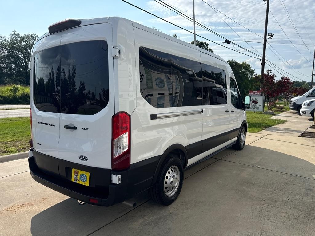 Ford Transit 350 Wagon Med. Roof XL w/Sliding Pass. 148-in. WB 2026