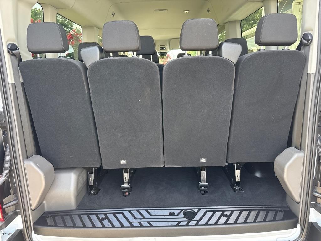 Ford Transit 350 Wagon Med. Roof XL w/Sliding Pass. 148-in. WB 2026