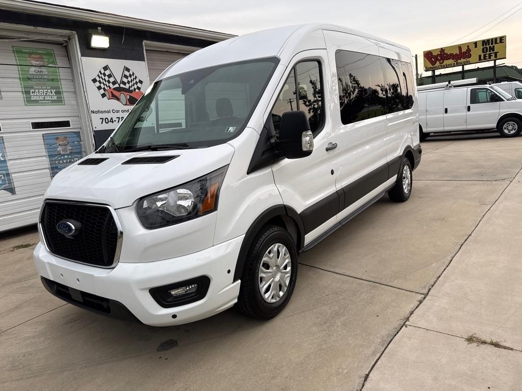 2024 Ford Transit 350 Wagon Med. Roof XL w/Sliding Pass. 148-in. WB
