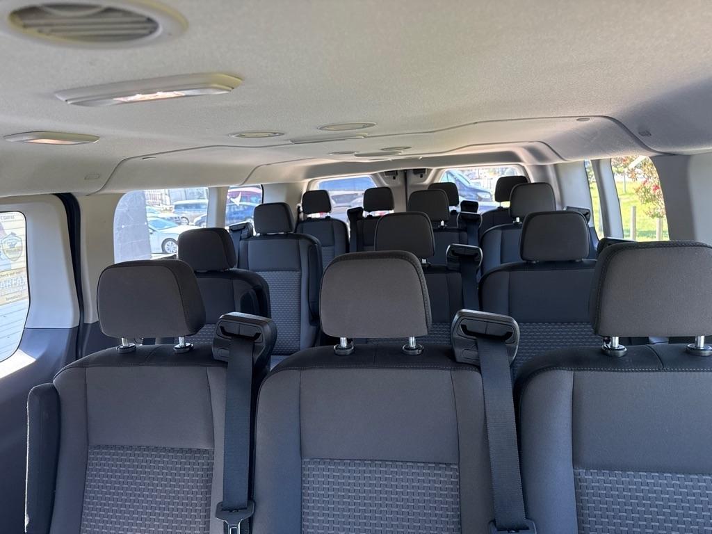 Ford Transit 350 Wagon Low Roof XL w/Sliding Pass. 148-in. WB 2026