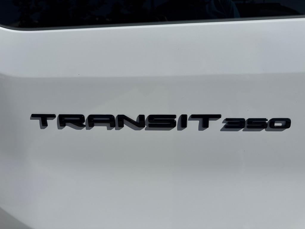 Ford Transit 350 Wagon Low Roof XL w/Sliding Pass. 148-in. WB 2026
