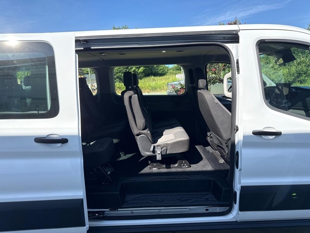 Ford Transit 350 Wagon Low Roof XL w/Sliding Pass. 148-in. WB 2026