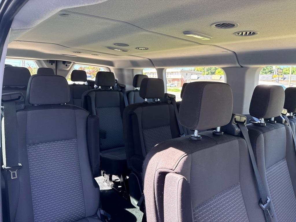 Ford Transit 350 Wagon Low Roof XL w/Sliding Pass. 148-in. WB 2026
