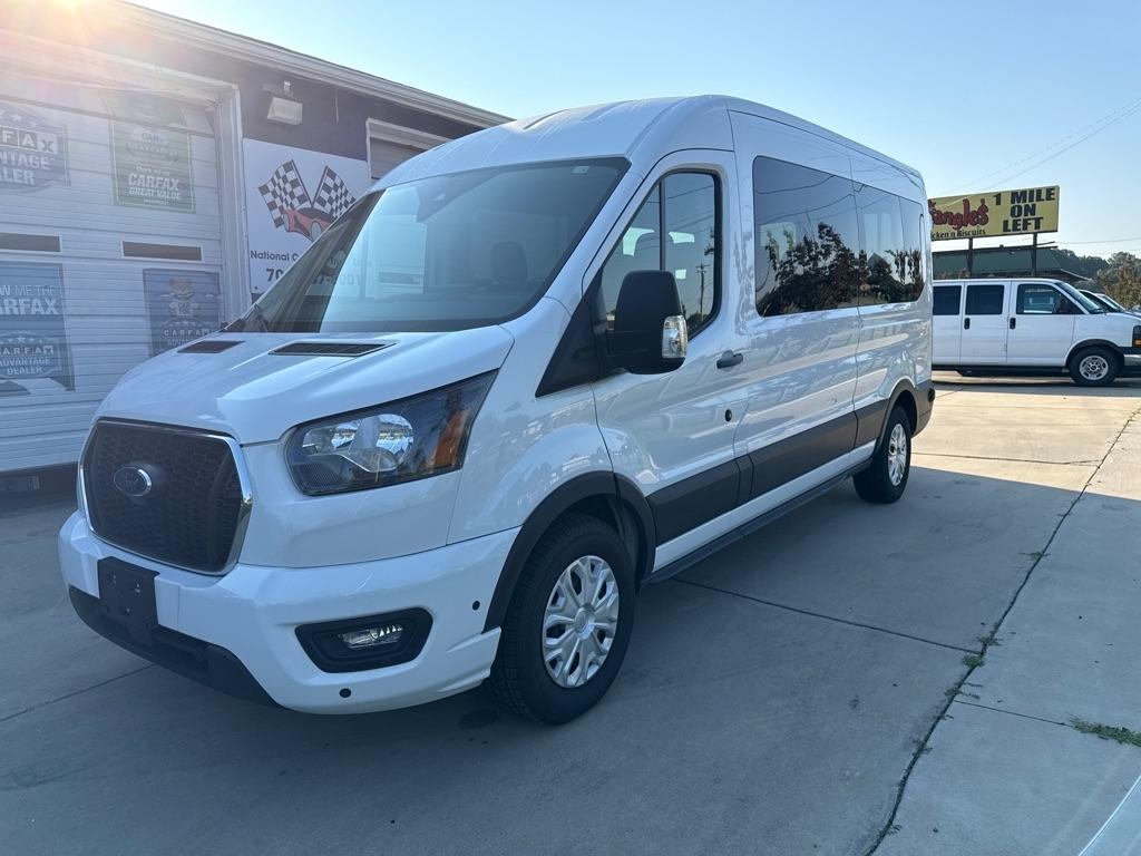 2024 Ford Transit 350 Wagon Med. Roof XL w/Sliding Pass. 148-in. WB