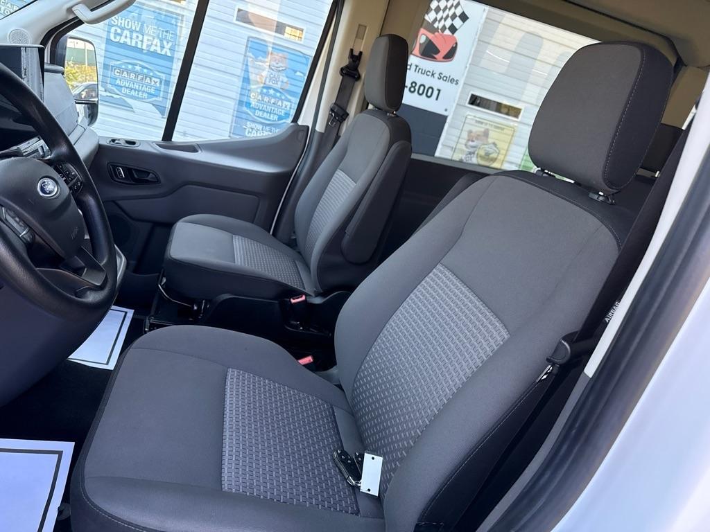 Ford Transit 350 Wagon Med. Roof XL w/Sliding Pass. 148-in. WB 2024