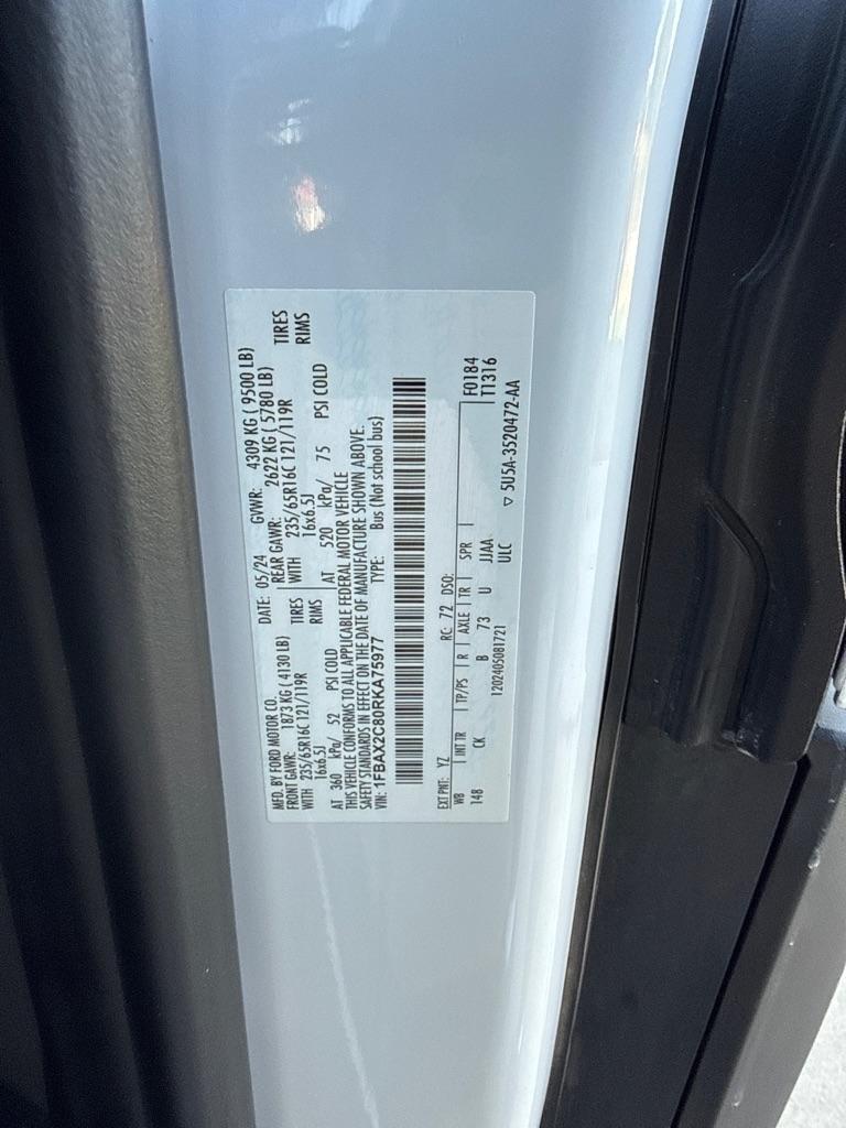 Ford Transit 350 Wagon Med. Roof XL w/Sliding Pass. 148-in. WB 2024