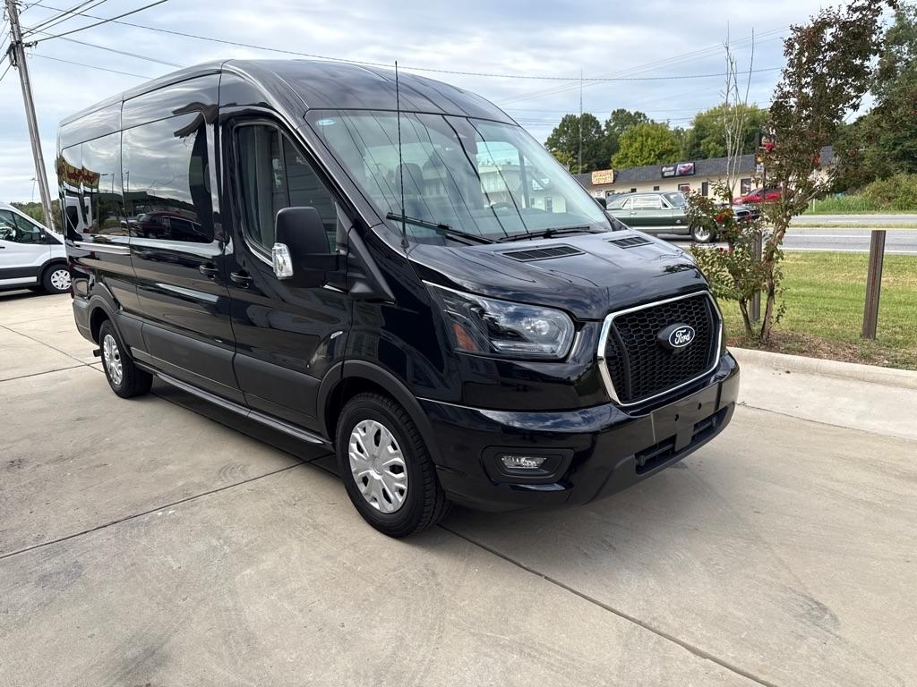 Ford Transit 350 Wagon Med. Roof XL w/Sliding Pass. 148-in. WB 2026