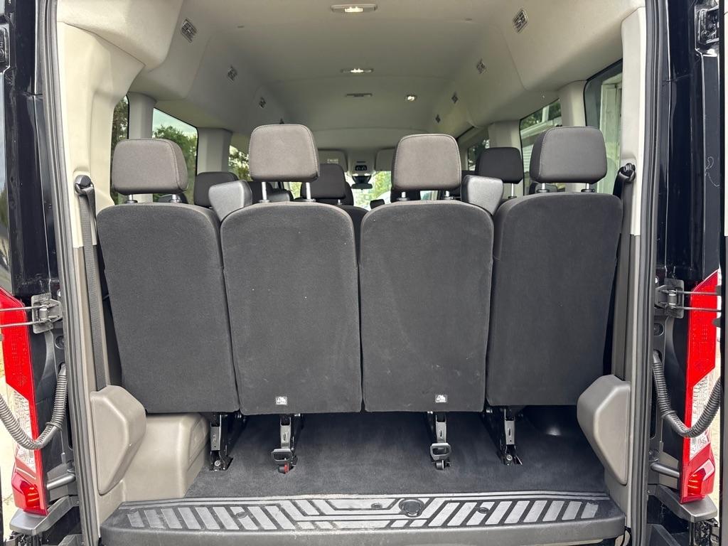 Ford Transit 350 Wagon Med. Roof XL w/Sliding Pass. 148-in. WB 2026