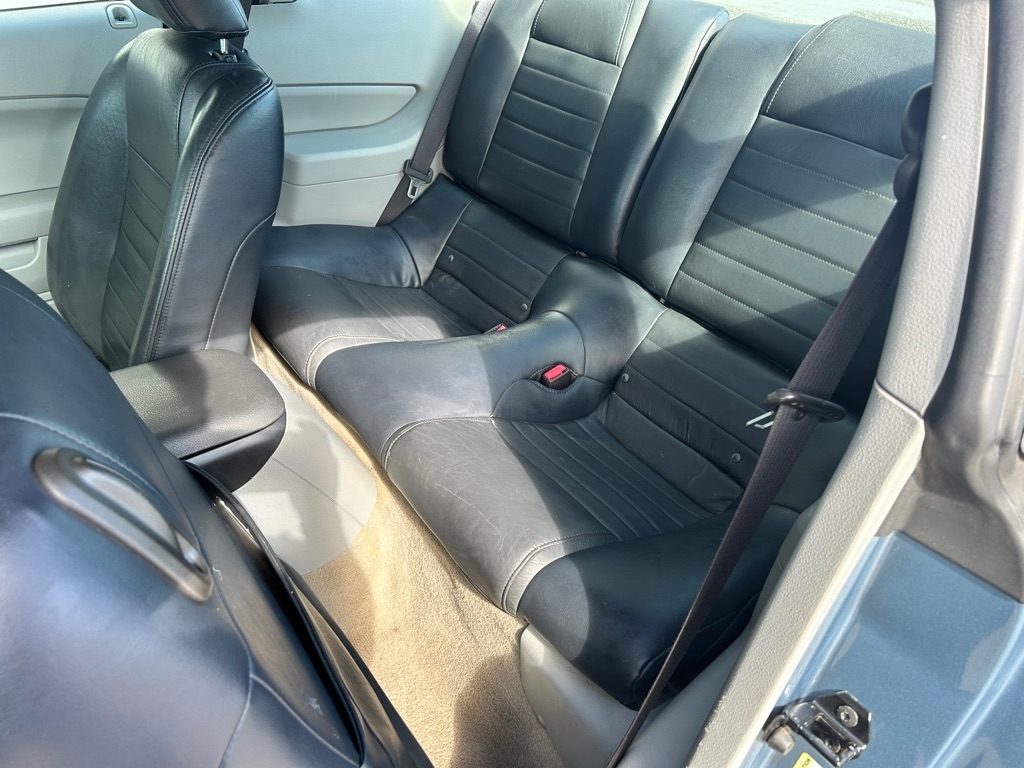 Ford Mustang V6 Deluxe Coupe 2007