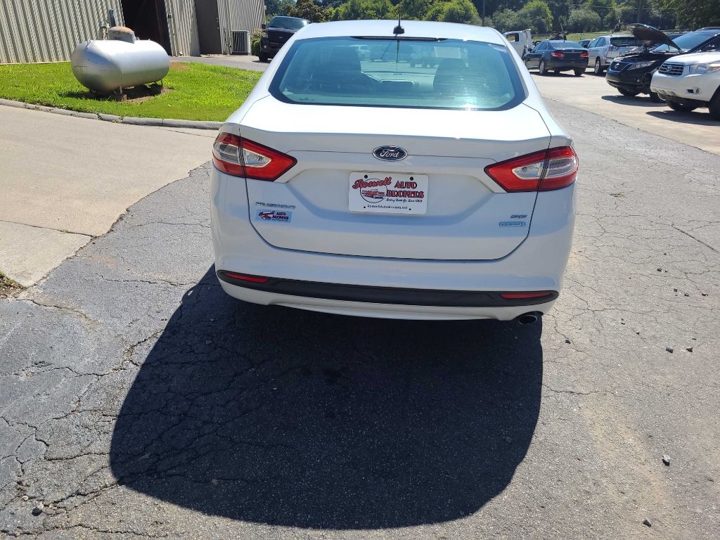 Ford Fusion SE 2013