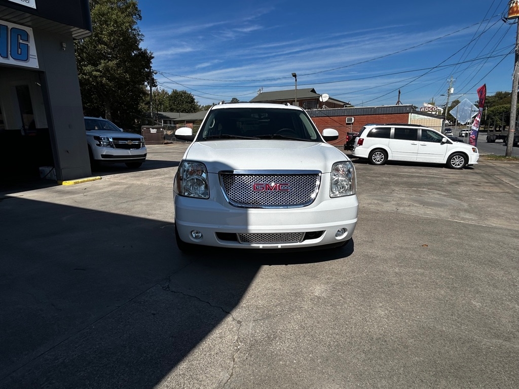 GMC Yukon Denali 2WD 2011