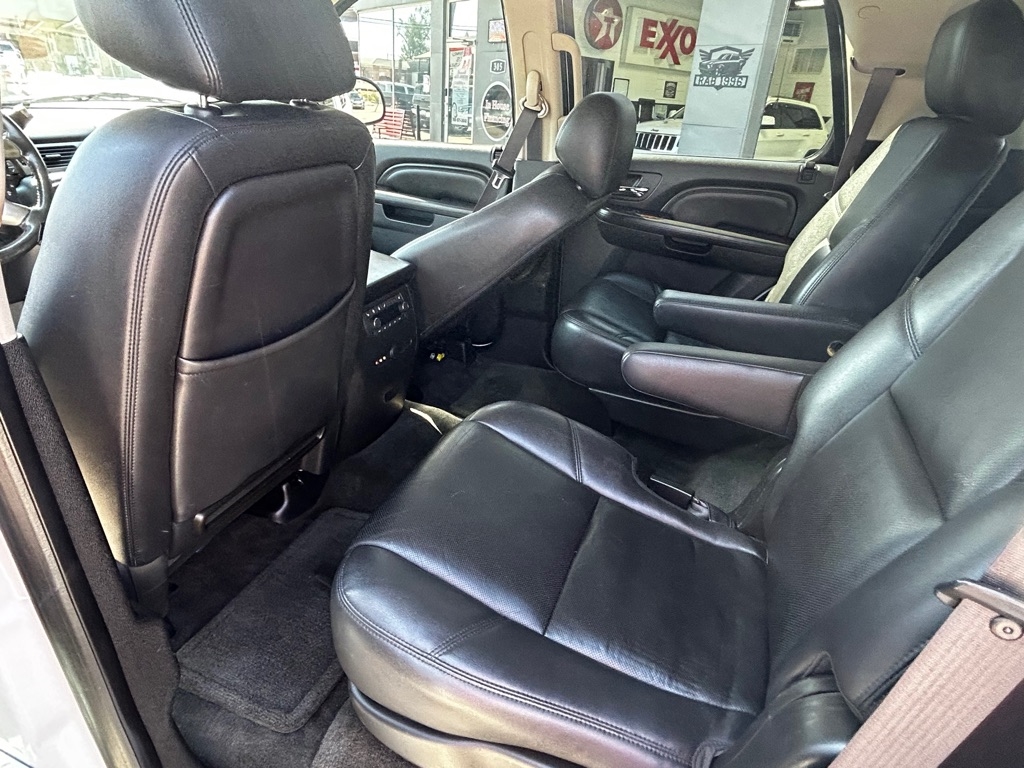 GMC Yukon Denali 2WD 2011