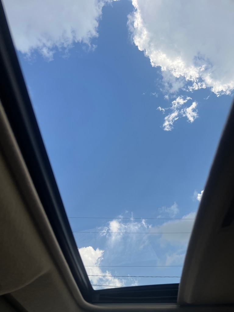 Toyota Highlander Base 2WD V6 2012