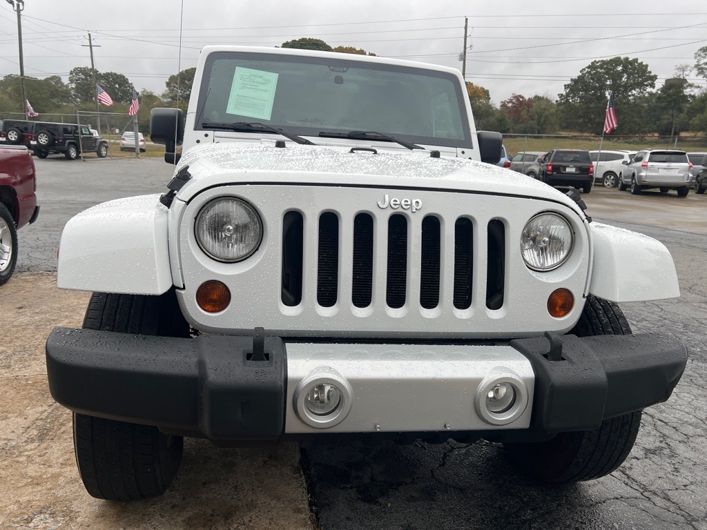 Jeep Wrangler Sahara 4WD 2011