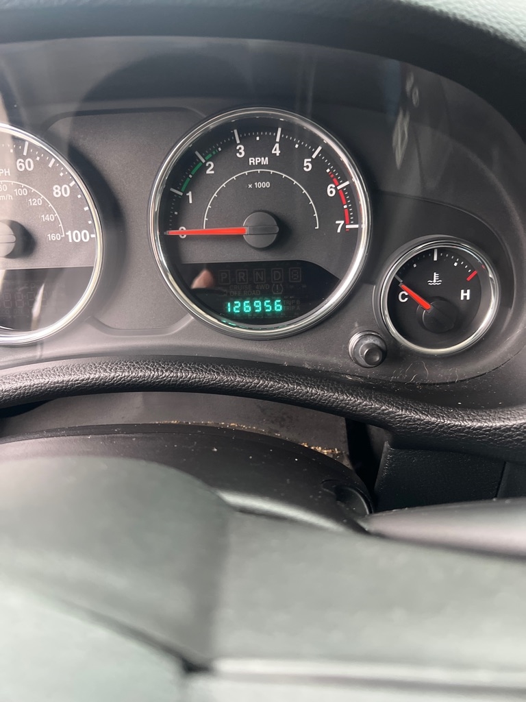 Jeep Wrangler Sahara 4WD 2011