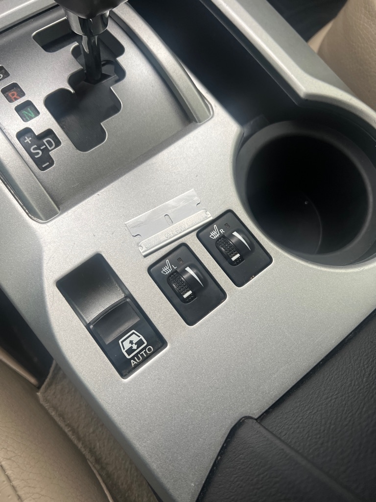 Toyota 4Runner SR5 2WD 2011