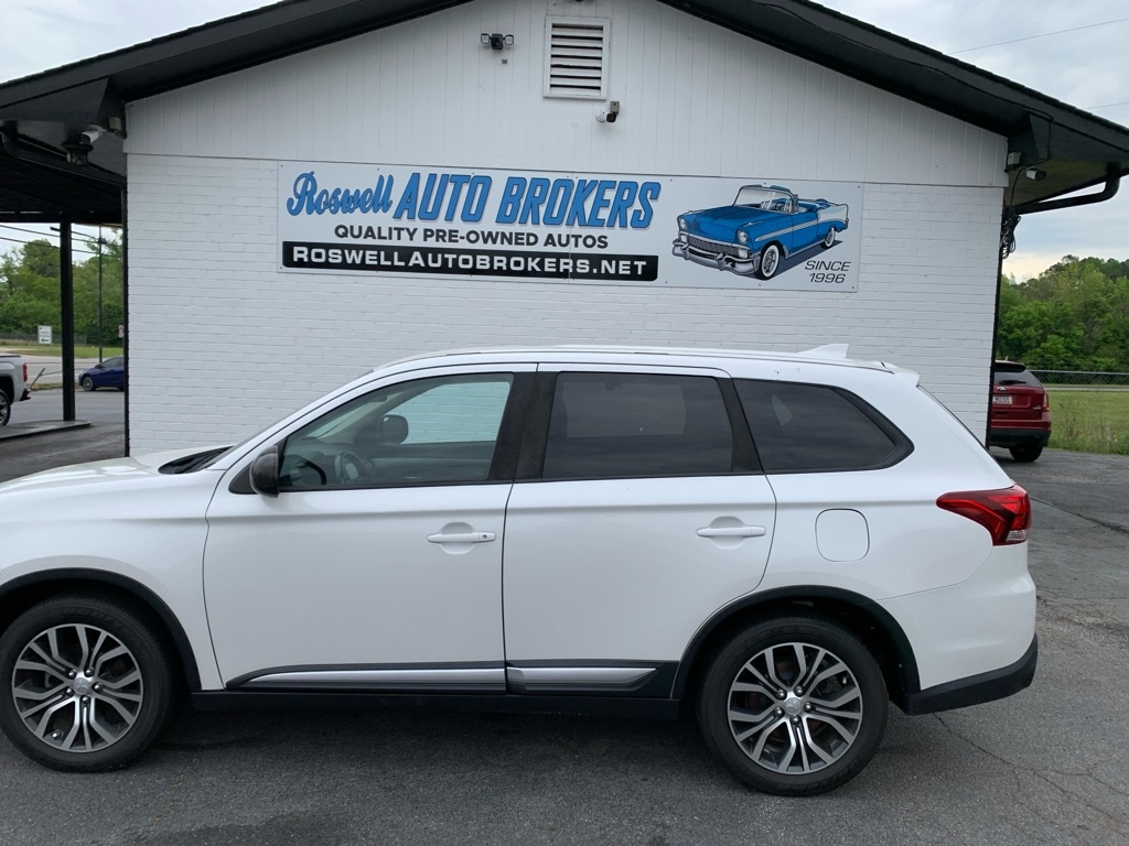 Mitsubishi Outlander ES 2WD 2017