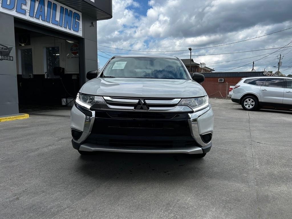 Mitsubishi Outlander ES 2WD 2017
