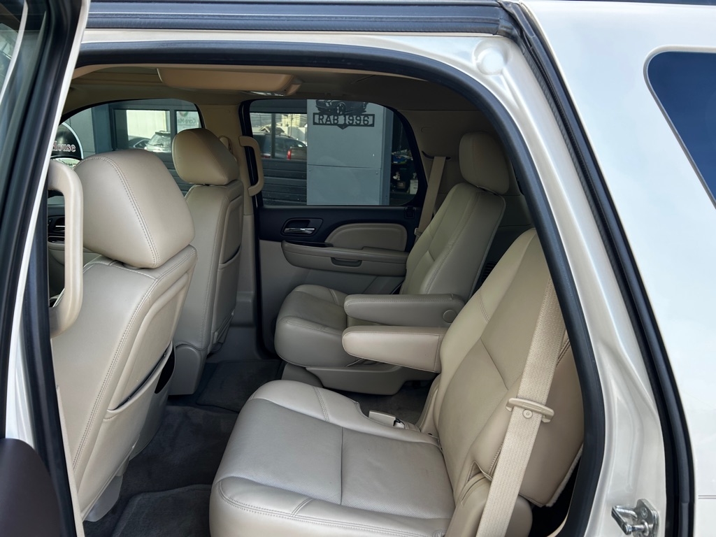 GMC Yukon Denali 2WD 2013