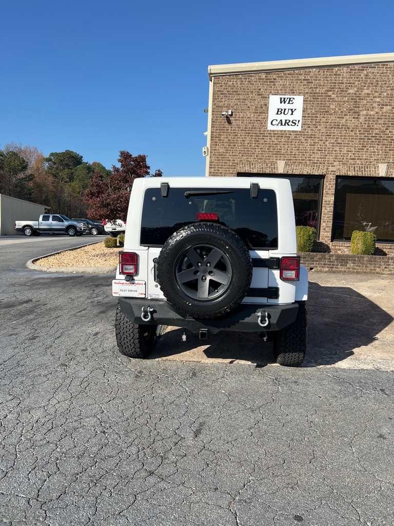 Jeep Wrangler Unlimited Sahara 4WD 2012