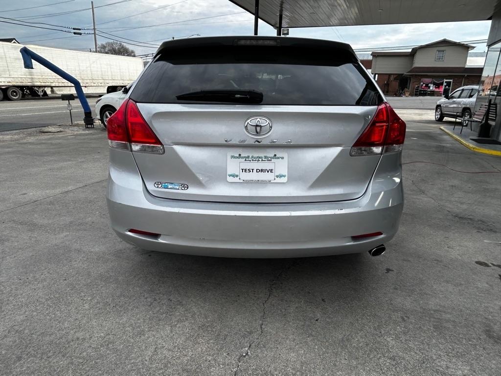 Toyota Venza FWD I4 2011