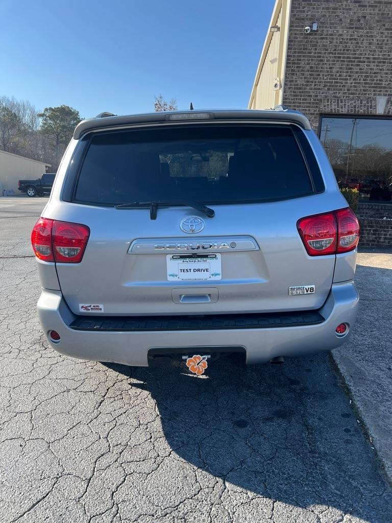 Toyota Sequoia SR5 5.7L 2WD 2012