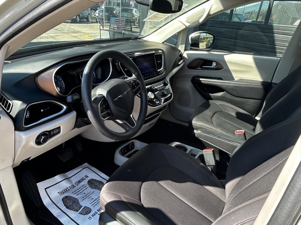 Chrysler Pacifica Touring 2017