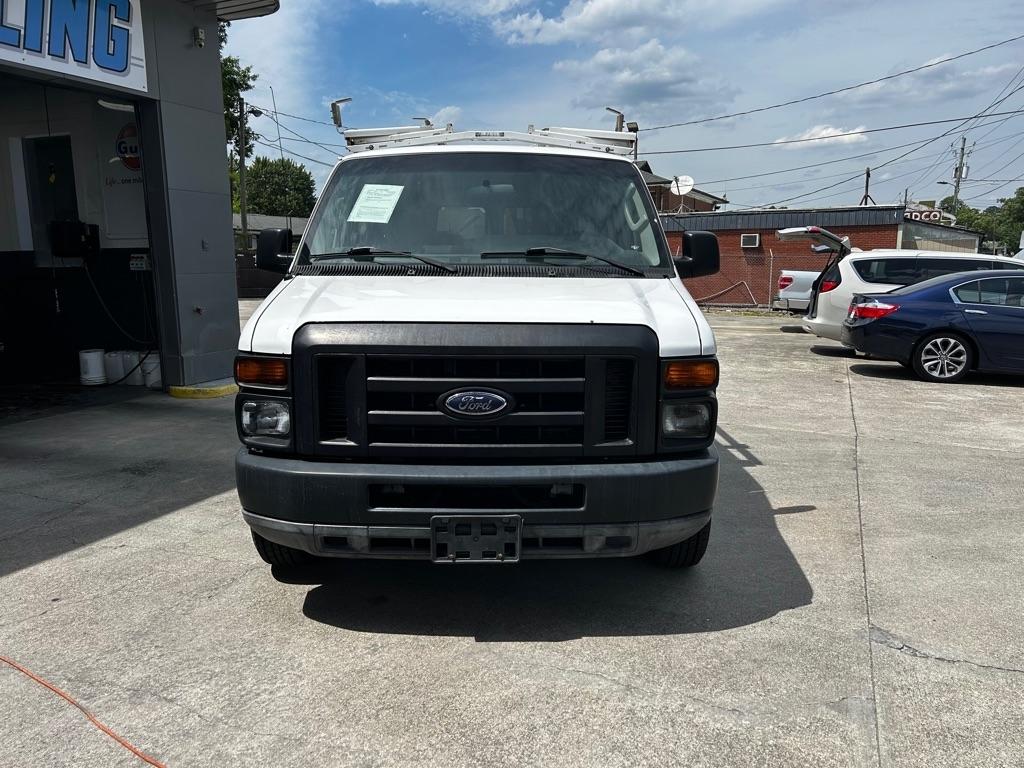 Ford Econoline E-250 2010