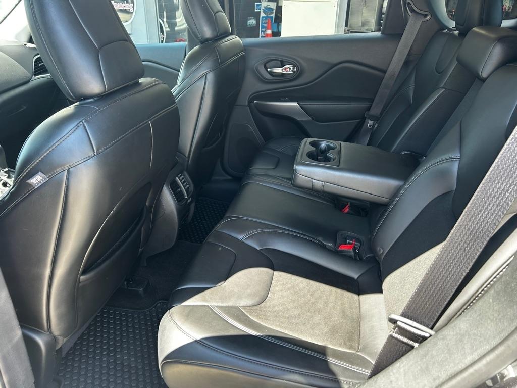 Jeep Cherokee Latitude Plus FWD 2019
