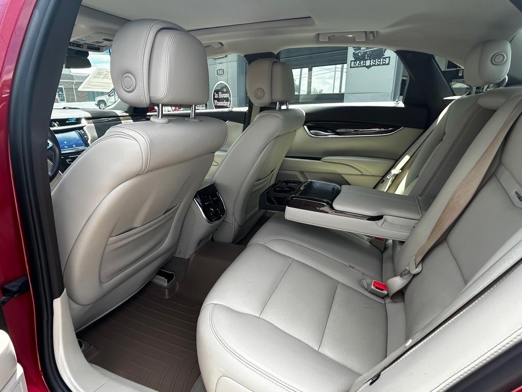 Cadillac XTS Luxury FWD 2014