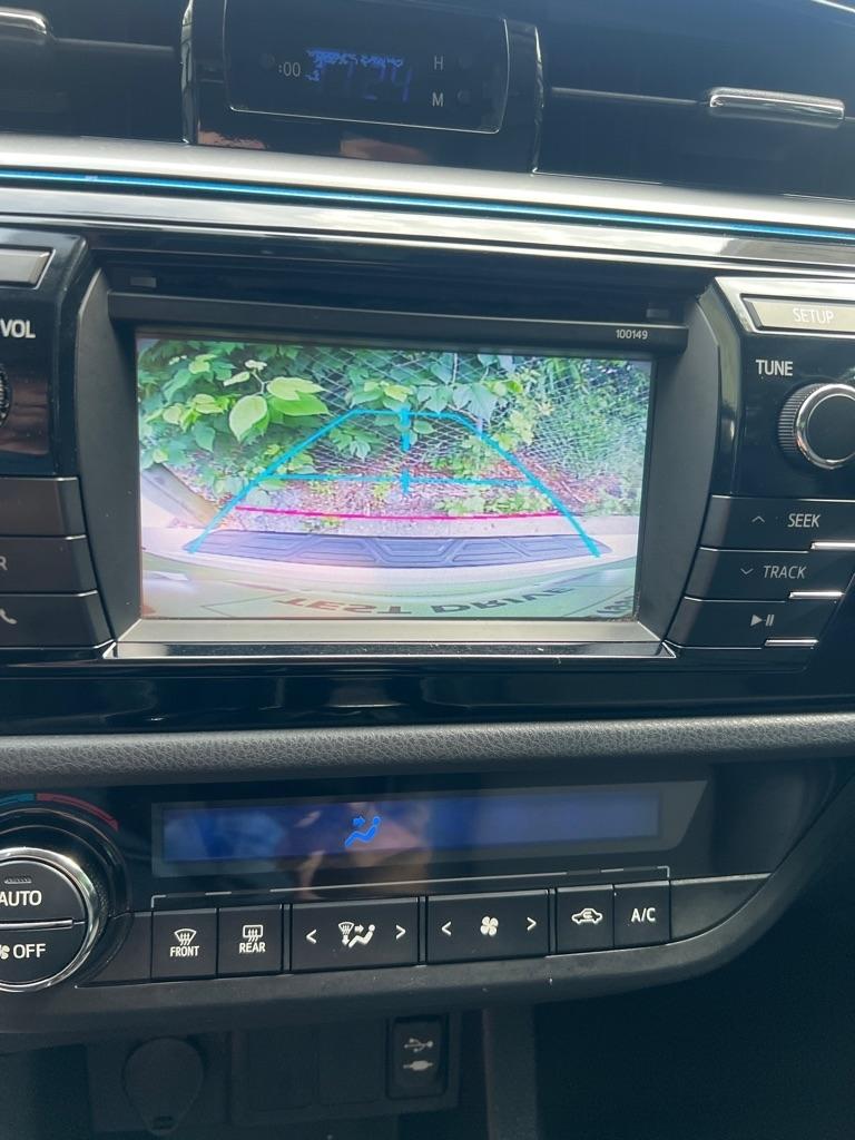 Toyota Corolla LE CVT 2015