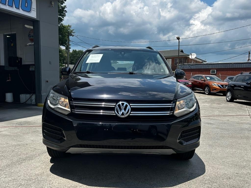Volkswagen Tiguan S 2017