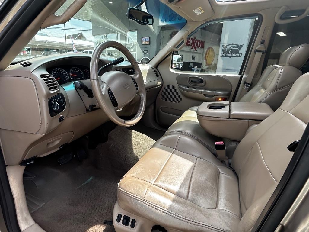 Ford F-150 XLT SuperCrew Short Bed 4WD 2002