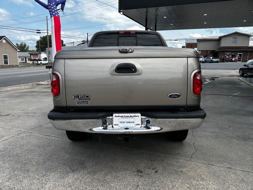 Ford F-150 XLT SuperCrew Short Bed 4WD 2002