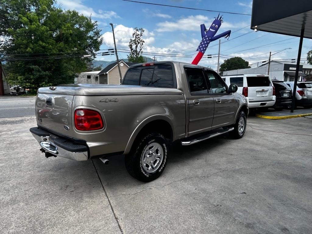 Ford F-150 XLT SuperCrew Short Bed 4WD 2002