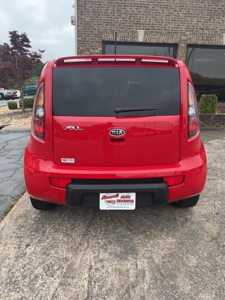 2011 Kia Soul +
