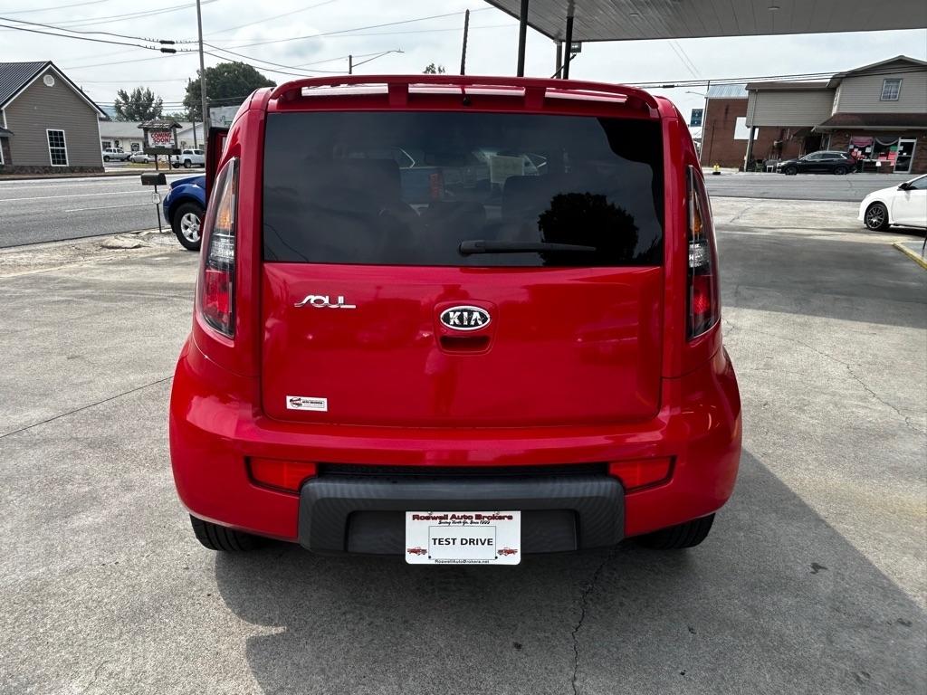 Kia Soul + 2011