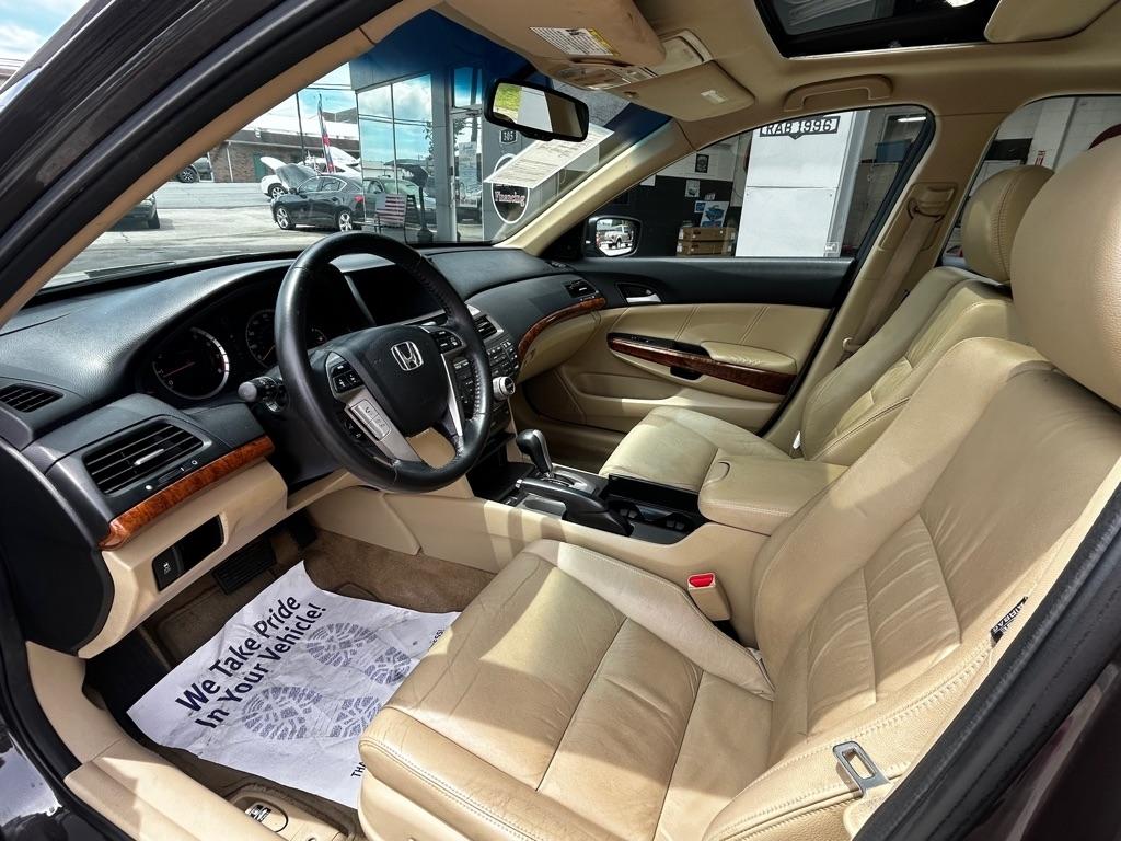 Honda Accord EX-L V-6 Sedan AT 2011