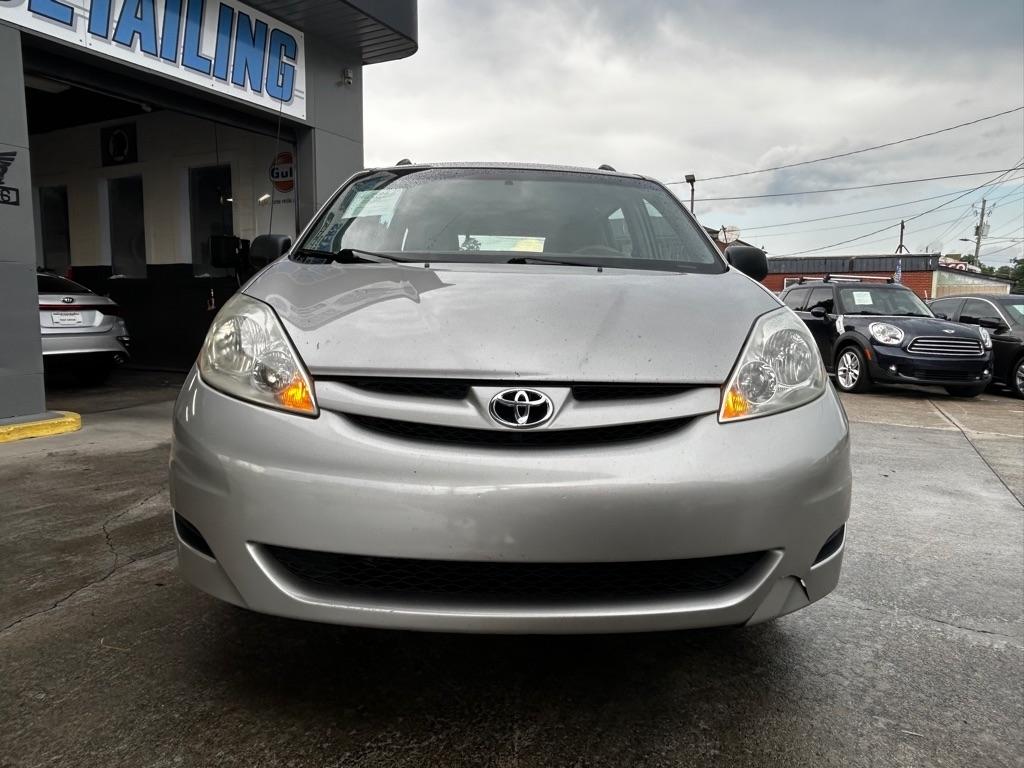 Toyota Sienna LE 7-Passenger 2006