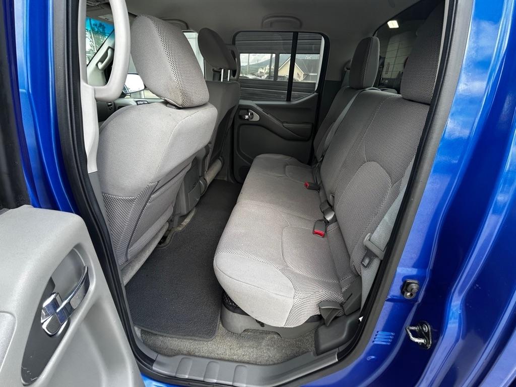 Nissan Frontier S Crew Cab 2WD 2012