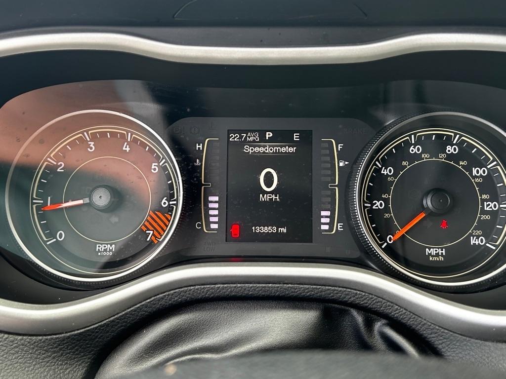 Jeep Cherokee Latitude FWD 2015