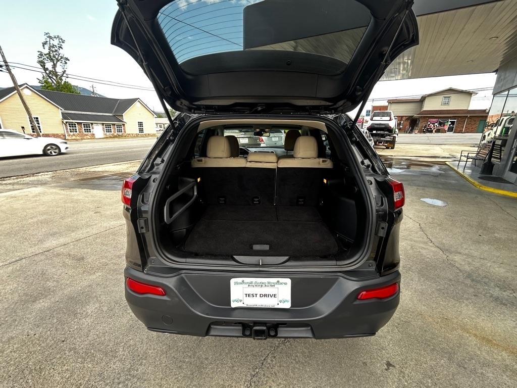 Jeep Cherokee Latitude FWD 2015