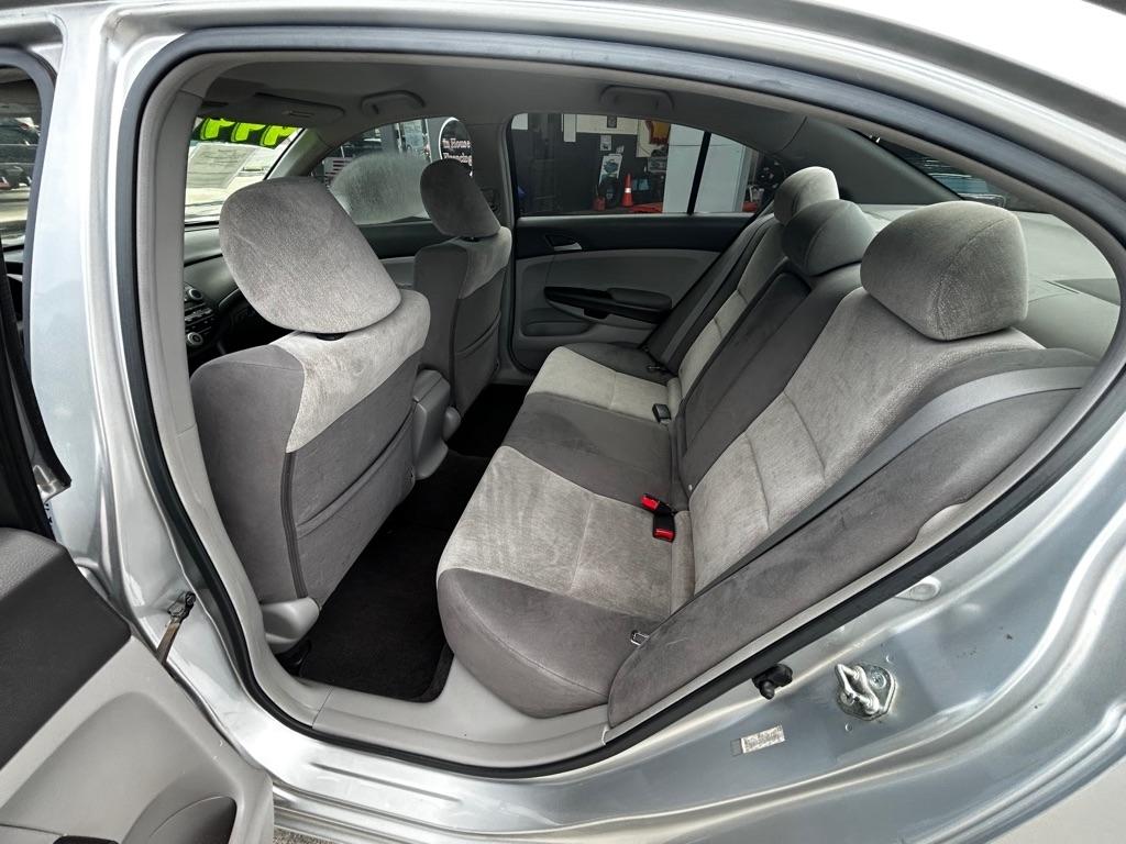 Honda Accord LX sedan AT 2009