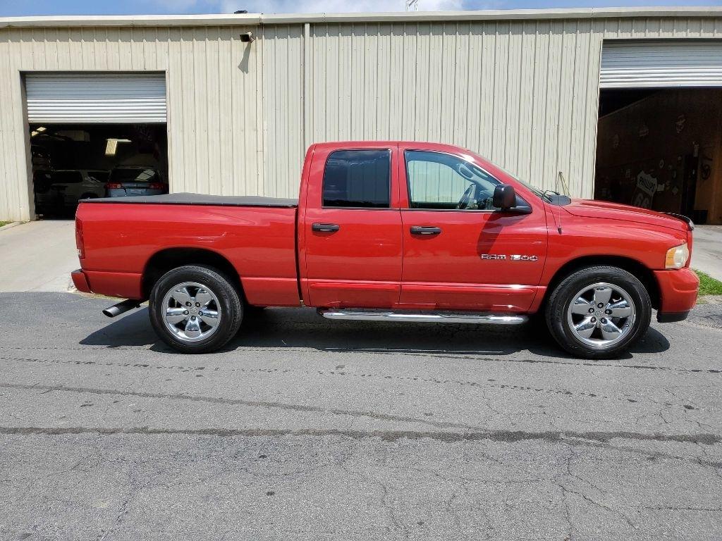 Dodge Ram 1500 ST Quad Cab 2WD 2004